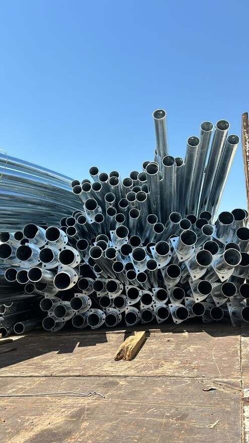 تجهيز اعمدة انارة ديكورية